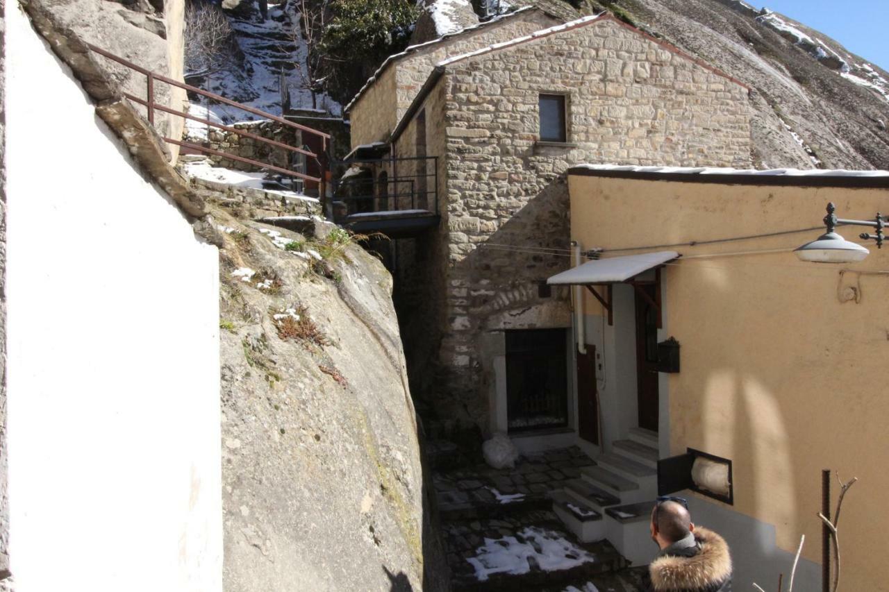 Mirutt Home Castelmezzano Eksteriør billede